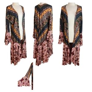 Umgee Floral Kimono boho top bFancy boutique Size Small NWT